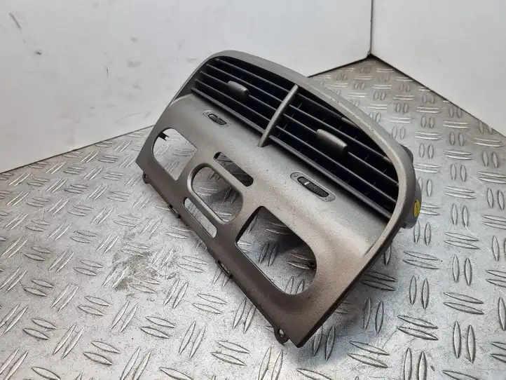 Seat Altea (2004 - 2009) 5P1819110G Центральный воздушный дефлектор — фото 5