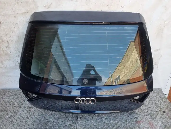 Audi A4 S4 B8 8K (2007 - 2011) Крышка багажника — фото 4