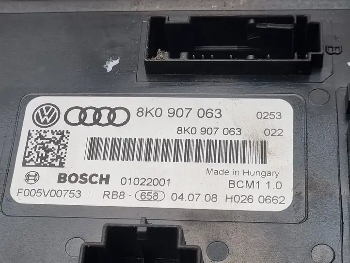 Audi A4 S4 B8 8K (2007 - 2011) 8K0907063 Блок управления светом — фото 3