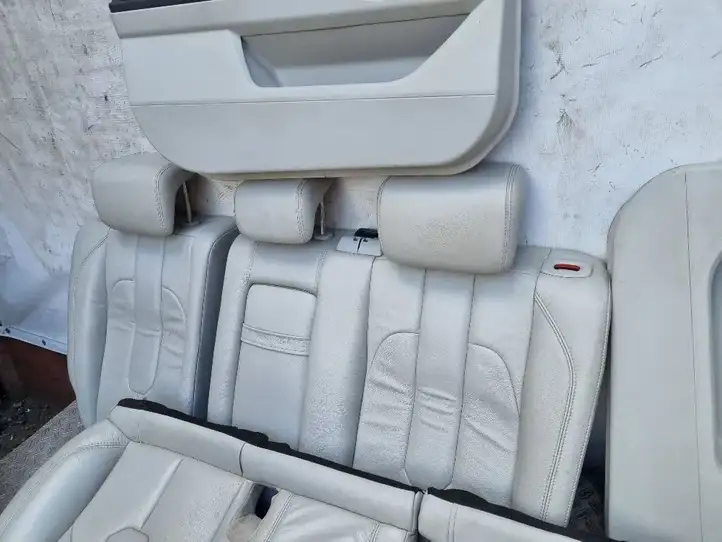 Land Rover Evoque I (2011 - 2015) Комплект салона — фото 10