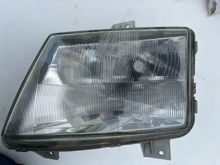Mercedes-Benz Vito Viano W638 (1996 - 2003) A6388200061 Передняя фара — фото 1