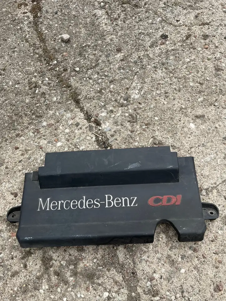 Mercedes-Benz Vito Viano W638 (1996 - 2003) A6385240228 Крышка двигателя декоративная — фото 1