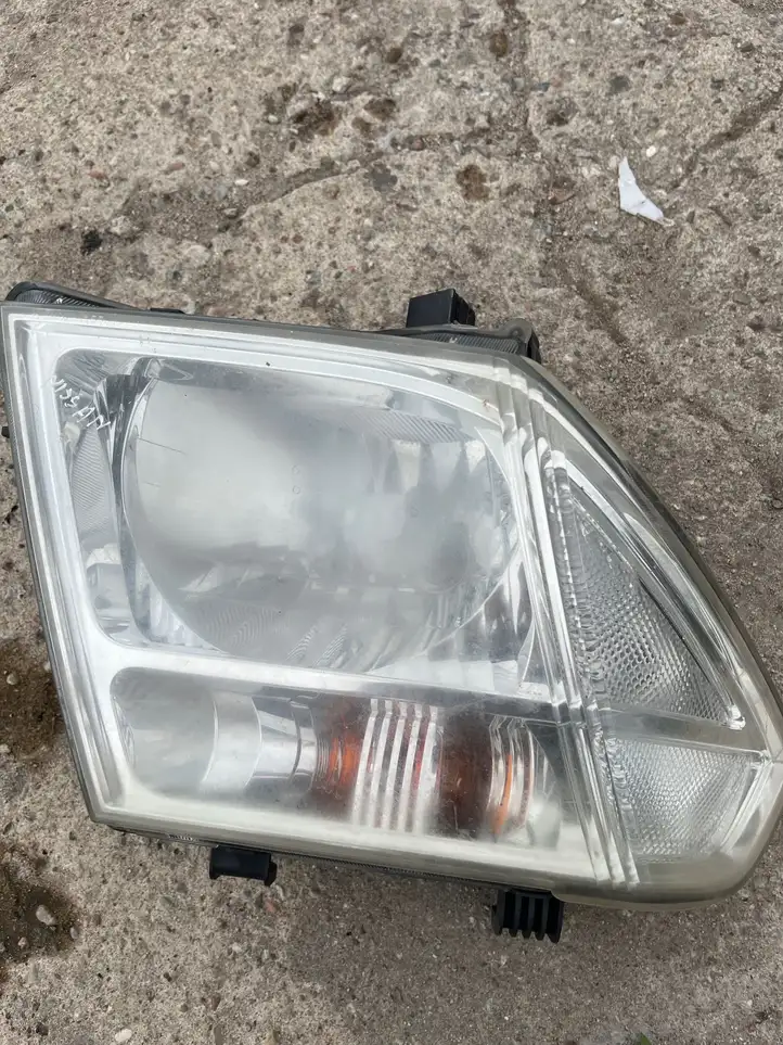Nissan Pathfinder R51 (2005 - 2012) 26010E5300 Передняя фара — фото 2