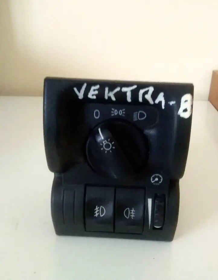 Opel Vectra B (1999 - 2002) 09138337 Включатель фонарей — фото 3