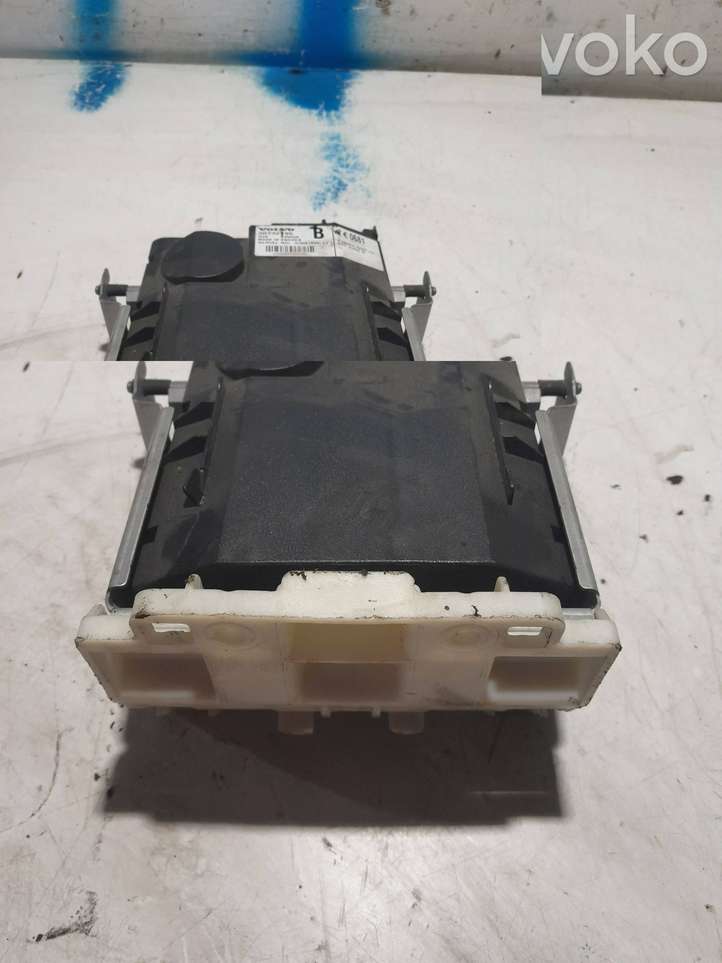 Volvo V50 (2004 - 2008)  30732795 Блок управление GSM