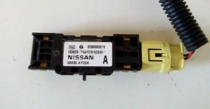 Nissan Note (E11) (2006 - 2014) 0285003019 Датчик удара SRS — фото 1