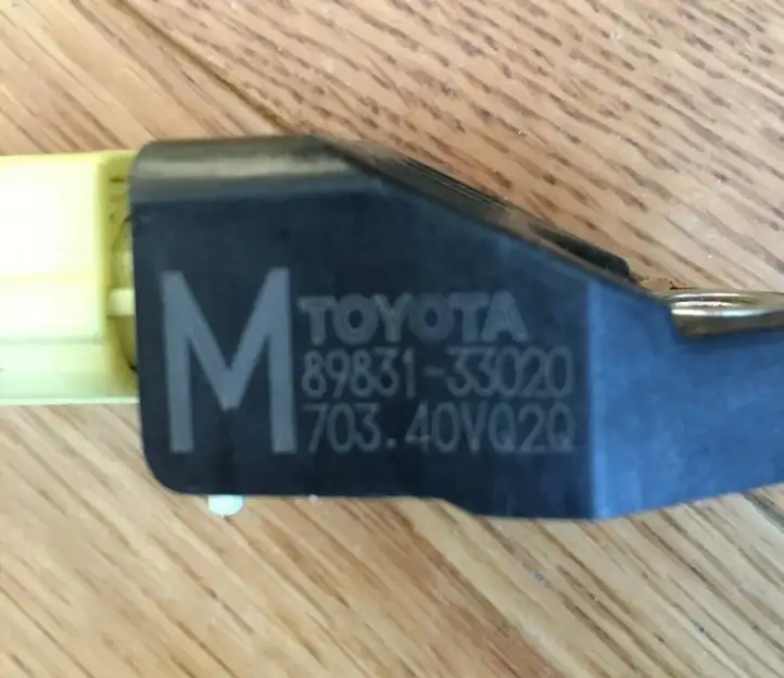 Toyota RAV 4 (XA30) (2006 - 2016) 89831-33020 Датчик удара SRS — фото 3