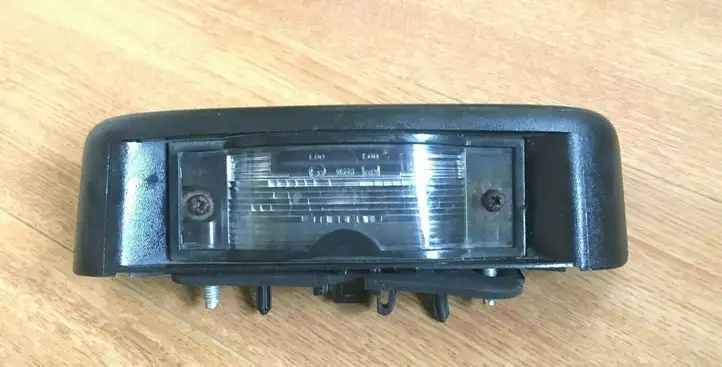 Opel Vivaro (2006 - 2014) 8200434687 Подсветка номера — фото 2
