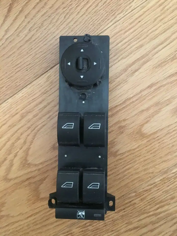 Ford Focus (2005 - 2008) 7M5T14A132AA Кнопка стеклоподъемников — фото 1