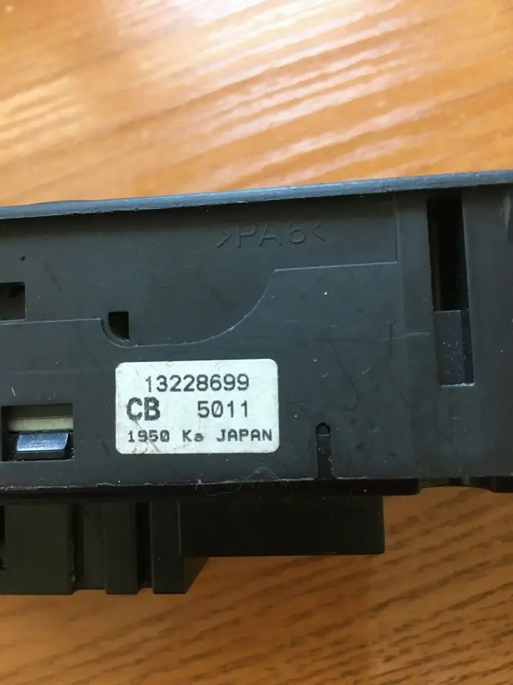 Opel Astra H (2004 - 2009) 13228699 Кнопка стеклоподъемников — фото 3