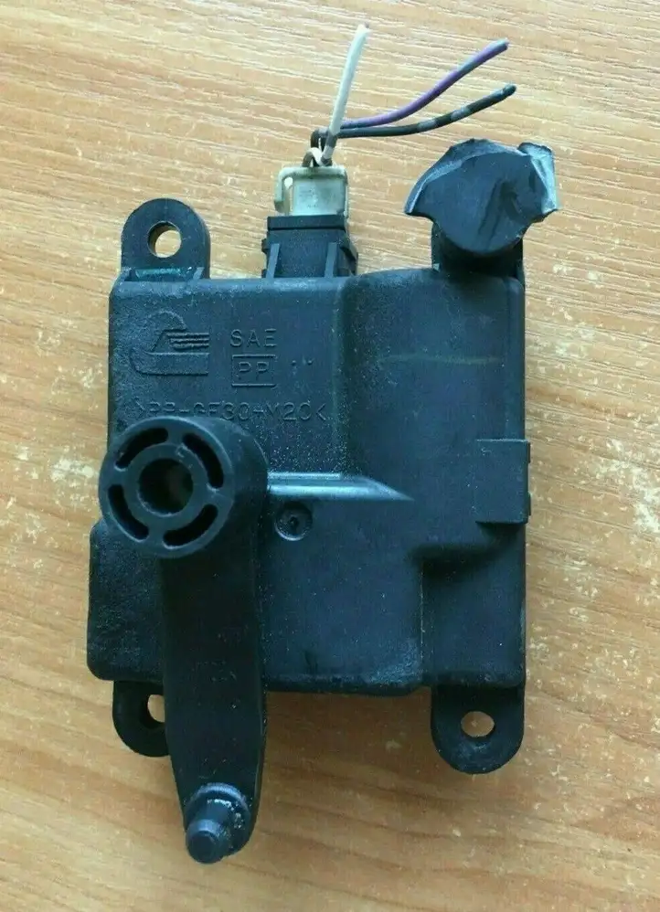 Nissan Qashqai (2006 - 2010) 2774300A01 Двигатель задвижки потока воздуха — фото 1