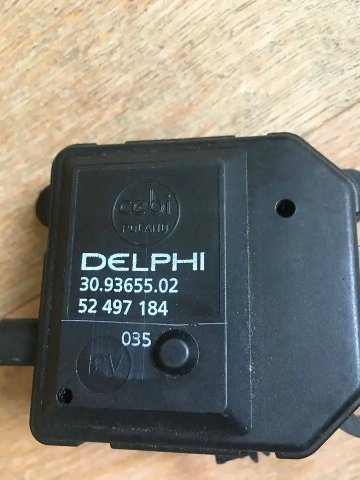 Opel Astra H (2004 - 2009) 309365502 Двигатель задвижки потока воздуха — фото 2