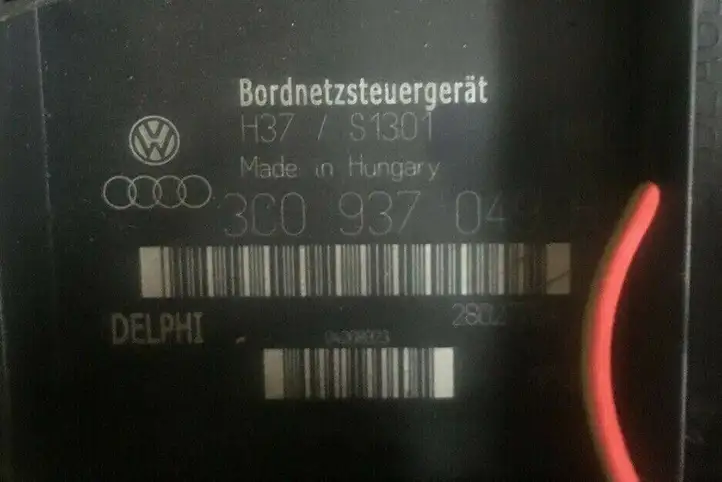Volkswagen PASSAT B6 (2005 - 2010) 3C0937049H Модуль комфорта — фото 3