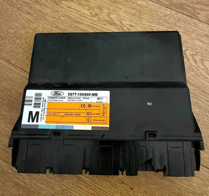 Ford Mondeo Mk III (2000 - 2007) 3S7T15K600MB Модуль комфорта — фото 1