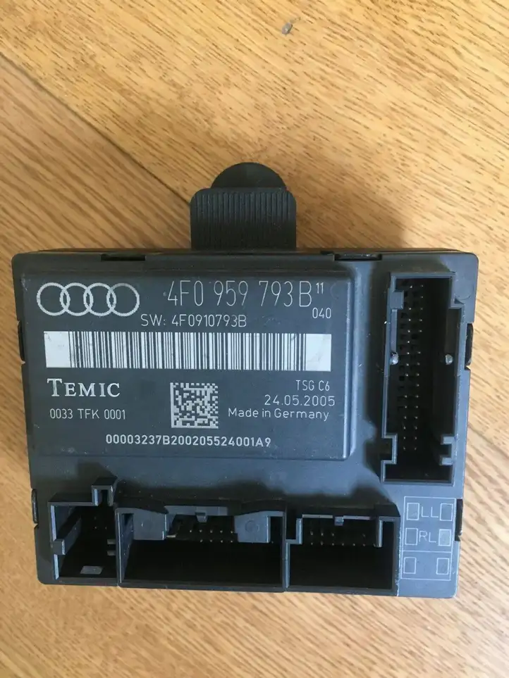 Audi A6 S6 C6 4F (2004 - 2008) 4F0959793B Блок управления дверью — фото 1