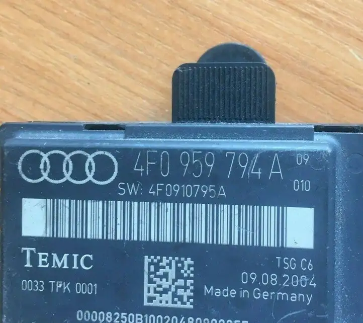 Audi A6 S6 C6 4F (2004 - 2008) 4F0959794A Блок управления дверью — фото 3