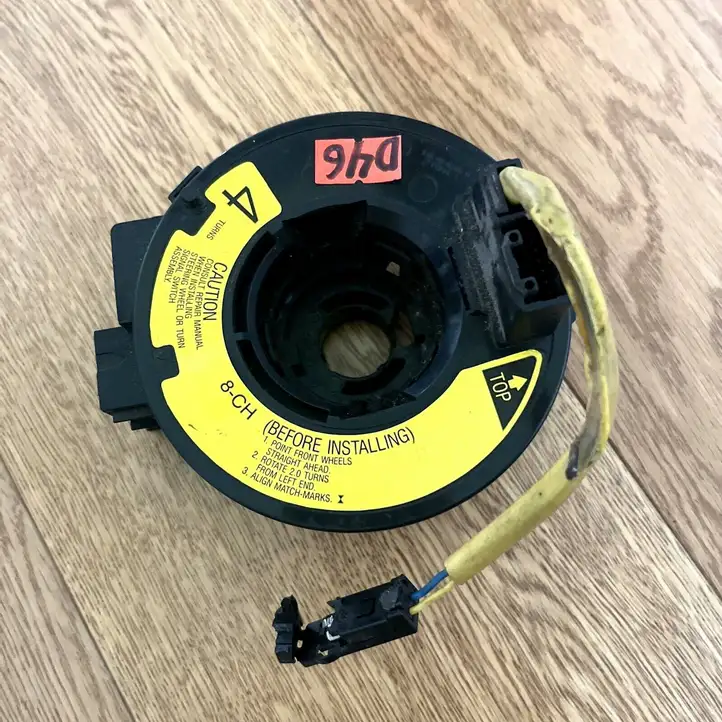 Toyota Corolla E120 E130 (2000 - 2004) 10400967830 Контактное кольцо SRS — фото 1