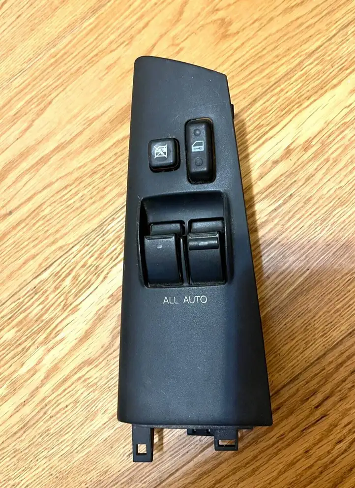 Toyota Corolla E120 E130 (2000 - 2004) 54035085 Кнопка стеклоподъемников — фото 1