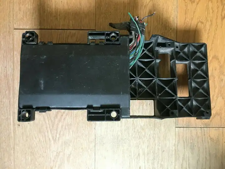 Mitsubishi Canter FE7/FE8 (2002 - 2011) 72541163XA1 Блок предохранителей — фото 3