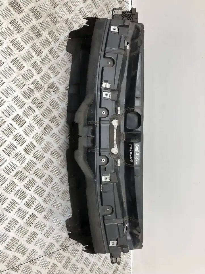 BMW 3 F30 F35 F31 (2012 - 2018) 15677210 Дефлектор воздуха — фото 5