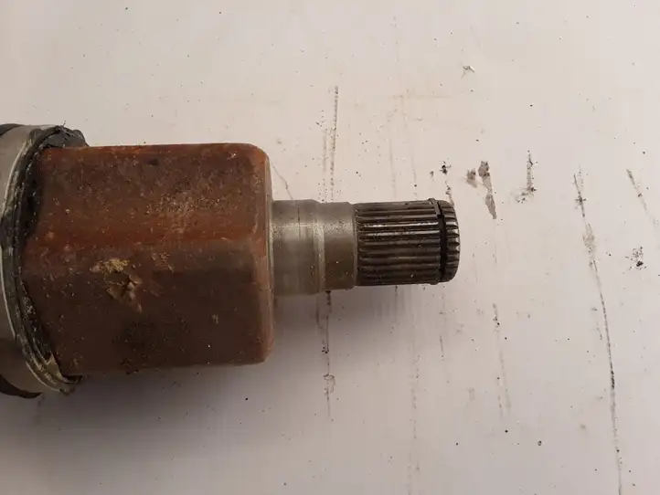 (2012 - 2016) Передняя полуось — фото 2