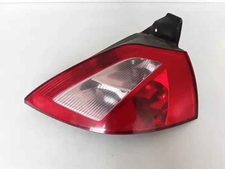 Renault Megane II (2002 - 2005) 8200073237 Задний фонарь в кузове — фото 1