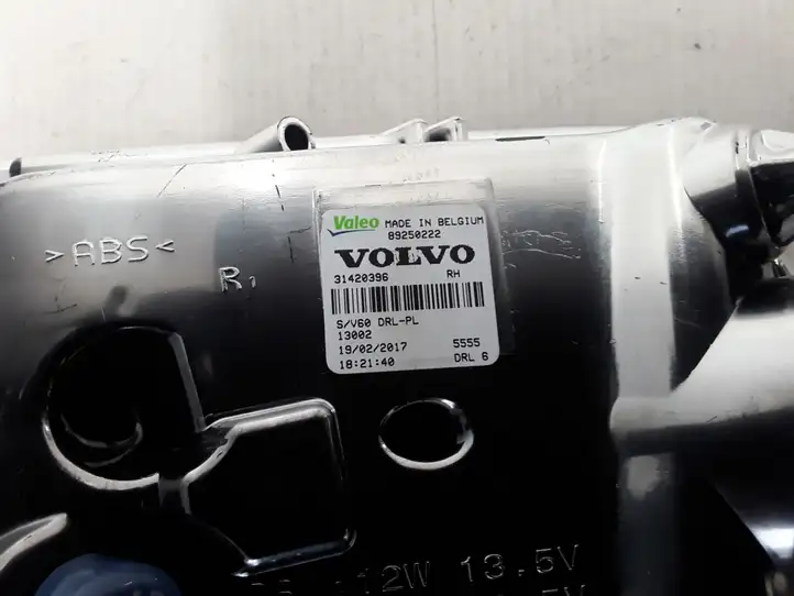 Volvo V60 (2013 - 2018) 31420396 Дневные ходовые огни (LED) — фото 2