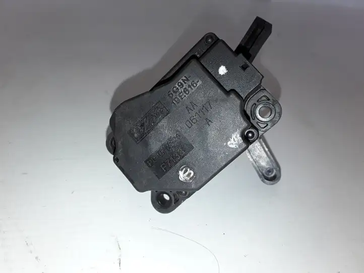 Volvo S80 (2006 - 2009) 31348271 Двигатель задвижки потока воздуха — фото 3