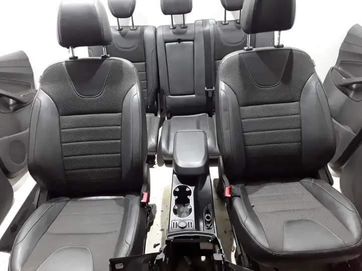 Ford Kuga II (2013 - 2019) Комплект салона — фото 4