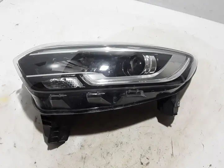 Renault Kadjar (2015 - 2018) 260605720R Передняя фара — фото 1