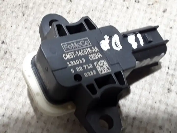 Ford Kuga II (2013 - 2019) CM5T14C676AA Датчик удара SRS — фото 3