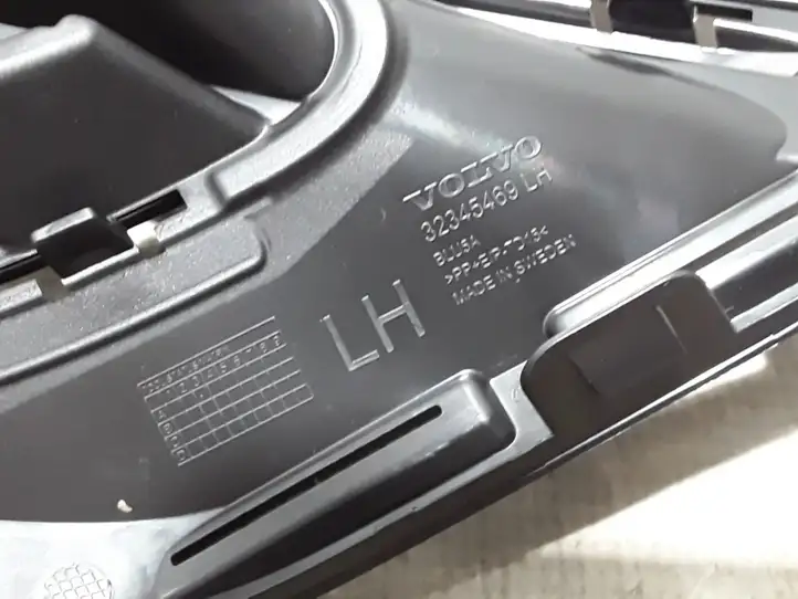 Volvo XC90 (2019 - ) 32345469 Нижняя решетка переднего бампера — фото 3