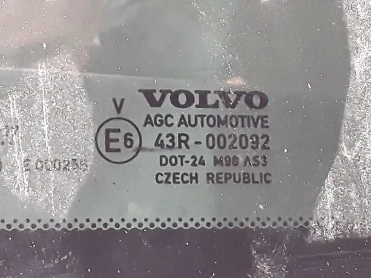 Volvo S90, V90 (2016 - 2020) 32219960 Заднее боковое стекло — фото 2