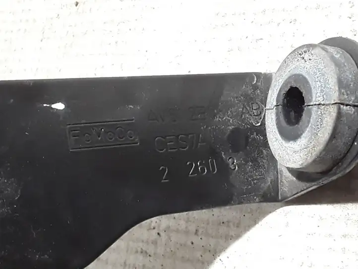 Ford Kuga II (2013 - 2019) AV612B389AB Кронштейн блока ABS — фото 3