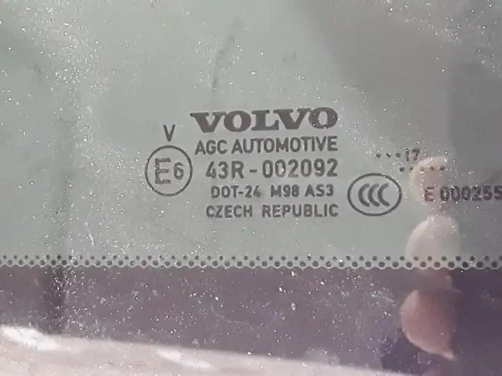 Volvo S90, V90 (2016 - 2020) 32219958 Заднее боковое стекло — фото 3