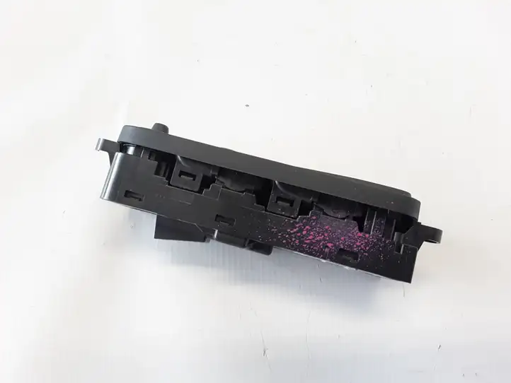 Volvo XC60 (2013 - 2017) 31343102 Кнопка стеклоподъемников — фото 3