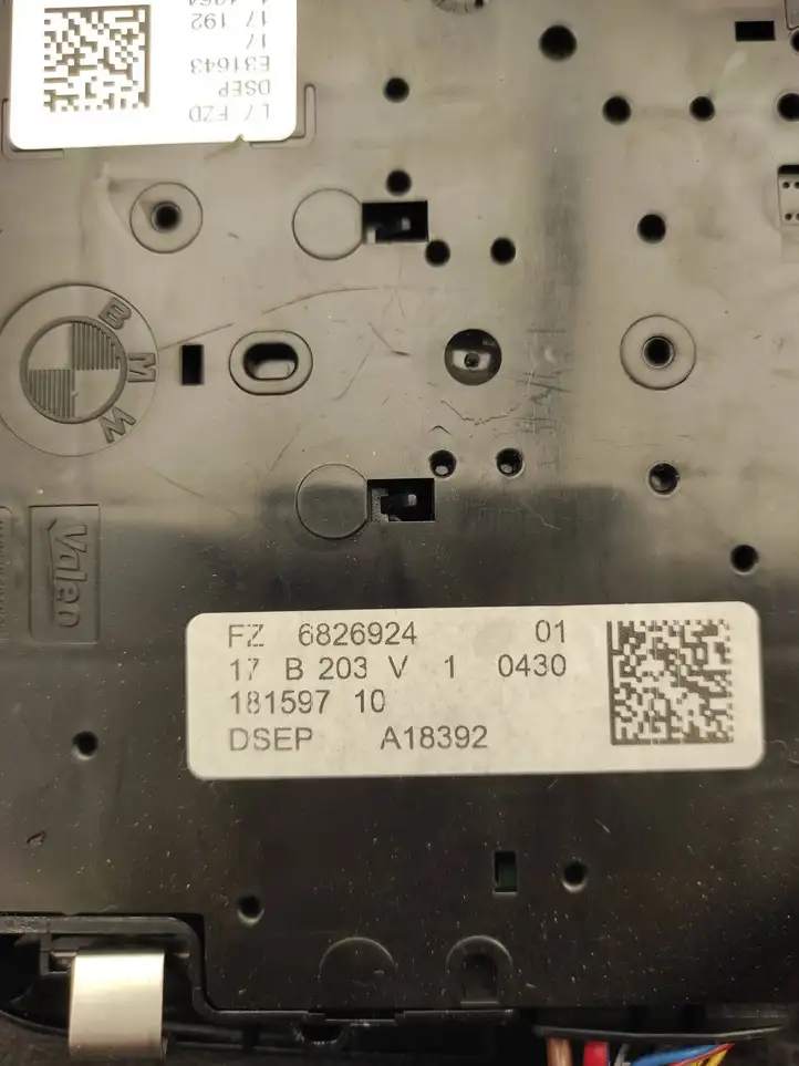 BMW 3 F30 F35 F31 (2012 - 2018) 6826924 Передняя подсветка — фото 4