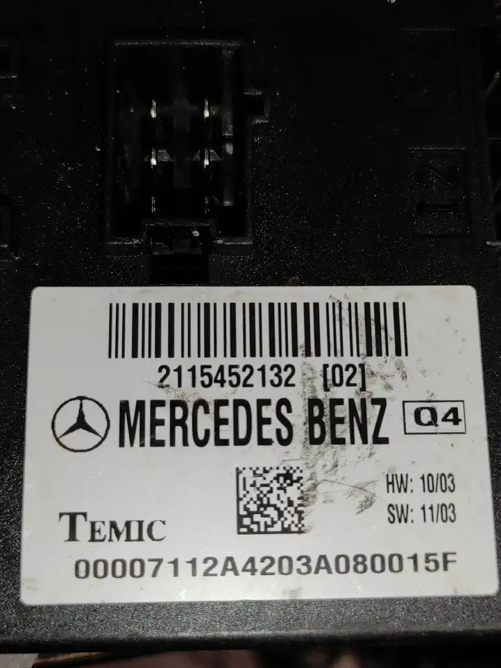 Mercedes-Benz E W212 (2009 - 2016) 2115452132 Модуль комфорта — фото 2