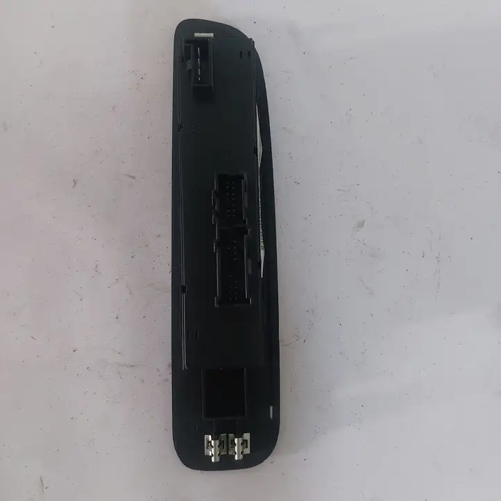 Saab 9-7X (2005 - 2009) 15857289 Кнопка стеклоподъемников — фото 3