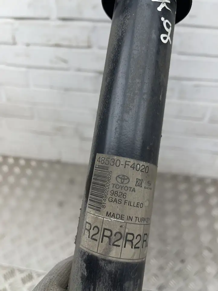 Toyota C-HR I (2016 - 2022) 48530F4020 Задний aмортизатор — фото 2