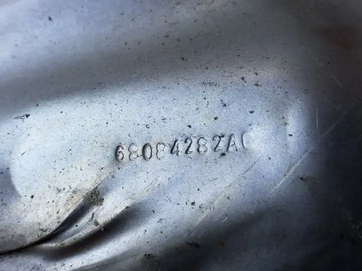 Jeep Cherokee (2013 - 2017) 68084282AC Защита днища — фото 3