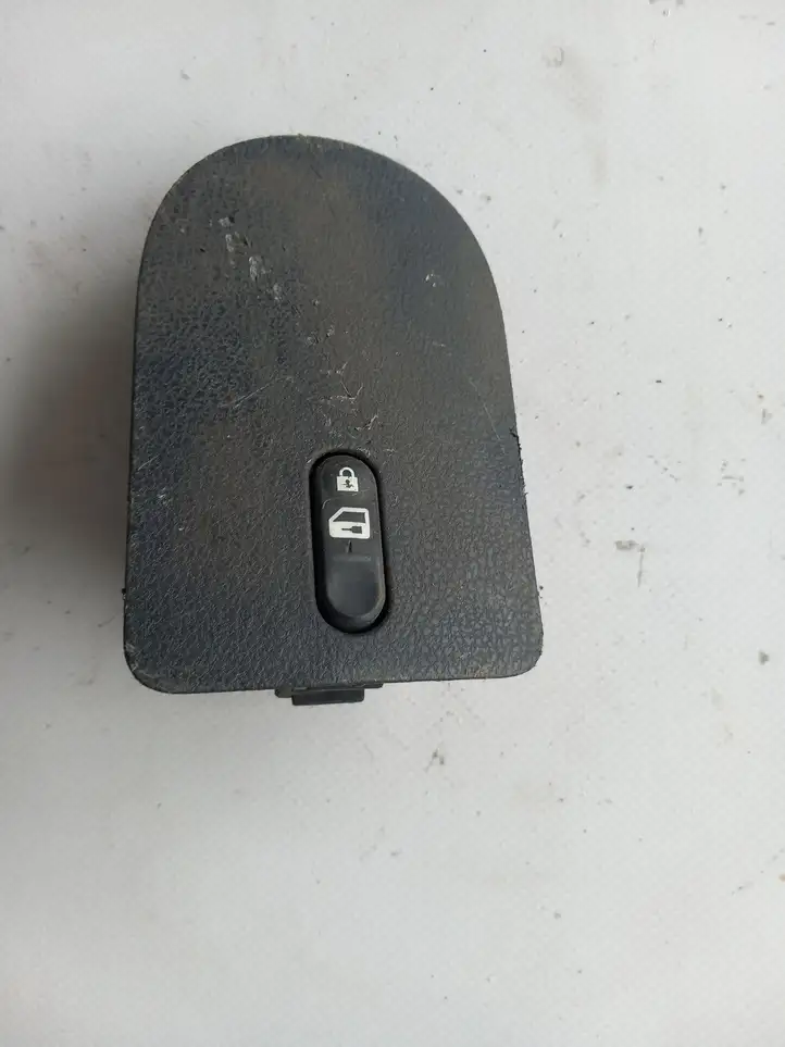 Nissan Qashqai (2006 - 2010) Блок кнопок стеклоподъемников — фото 1
