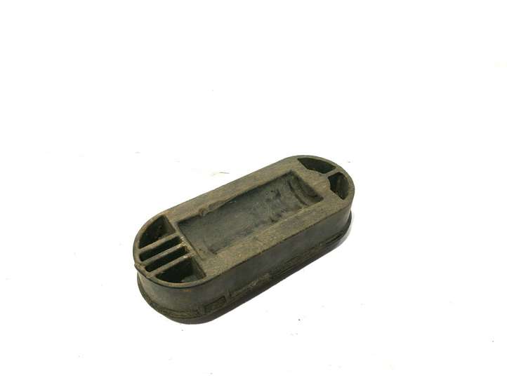 Audi A8 (2010 - 2014)  4H0802845B Подушка поддомкратника