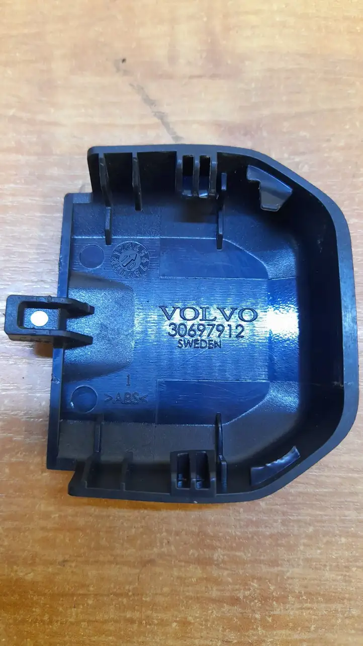 Volvo S60 (2010 - 2013) 30697912 Прочие детали салона — фото 2