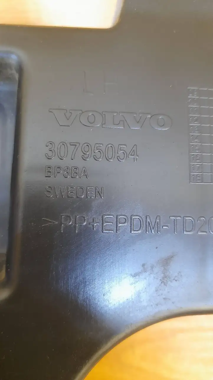 Volvo S60 (2010 - 2013) 30795054 Кронштейн заднего бампера — фото 2