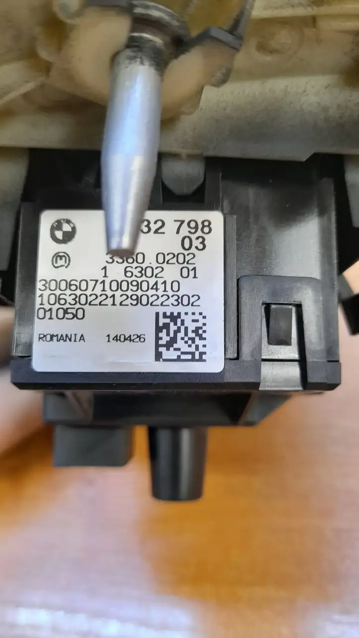 BMW 3 E90 E91 (2005 - 2012) 6932798 Включатель фонарей — фото 2