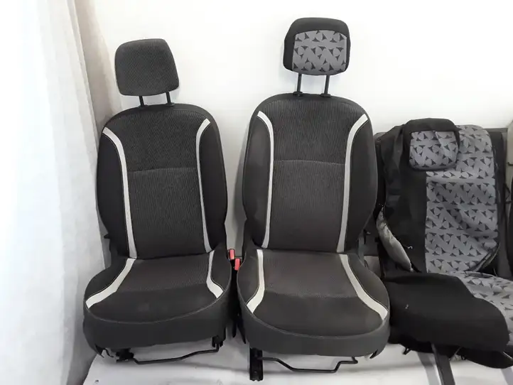 Renault Kangoo II (2008 - 2014) Комплект салона — фото 6