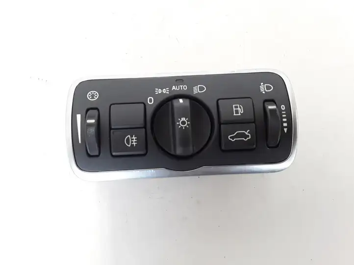Volvo V60 (2013 - 2018) 30739456 Включатель фонарей — фото 3