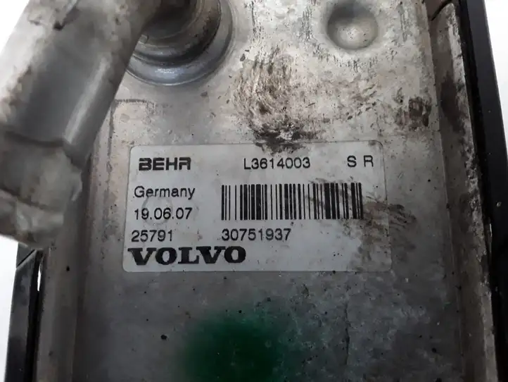 Volvo XC70 (2007 - 2013) 30751937 Кронштейн масляного фильтра — фото 3