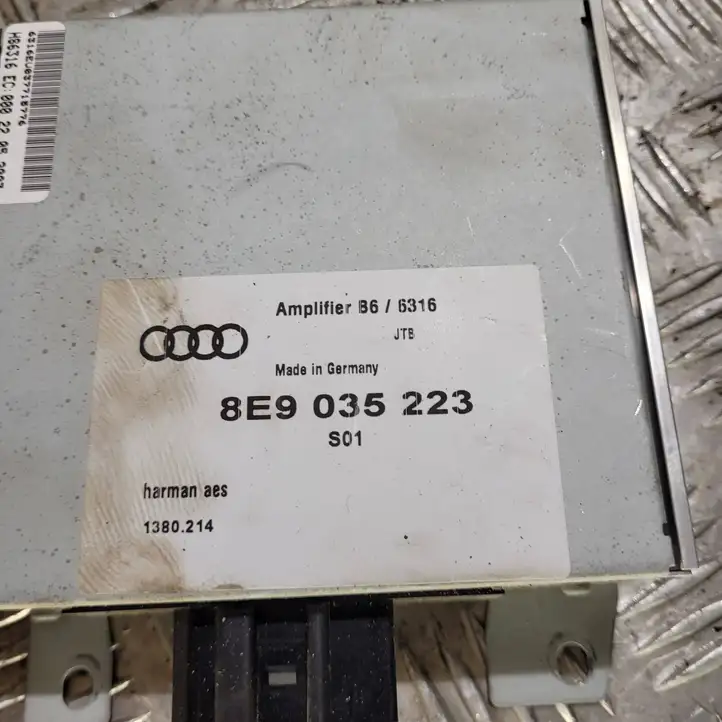 Audi A4 S4 B6 8E 8H (2000 - 2006) 8E9035223 Усилитель звука — фото 2